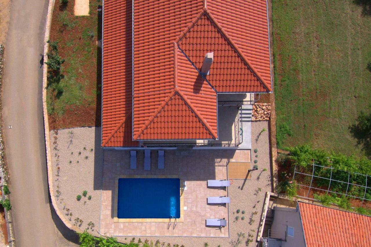 Villa Nerium Malinska Exterior photo